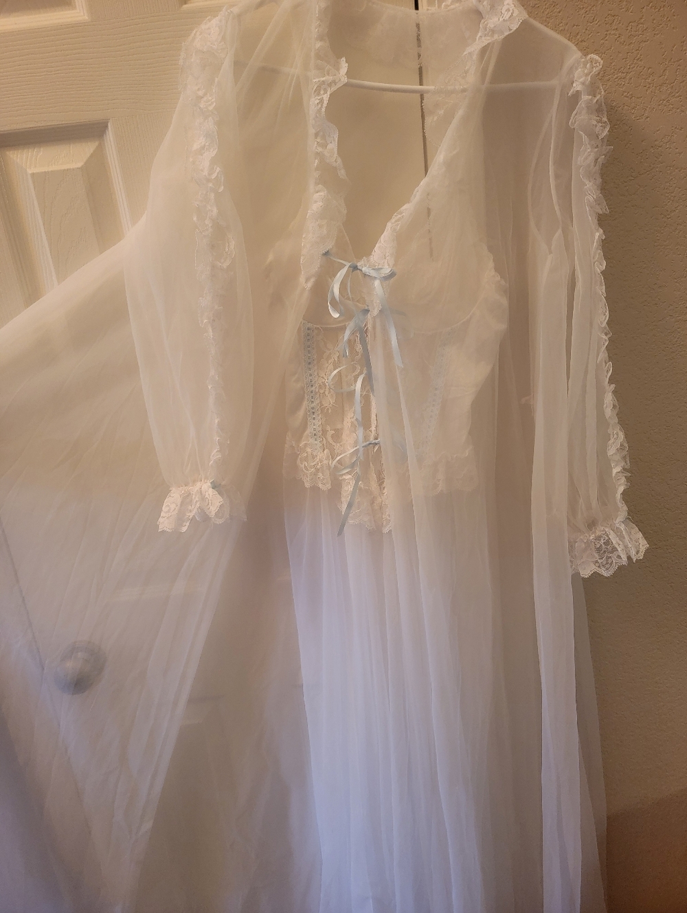 1980s Bridal Peignoir Set Excellent - Picture 13 of 16